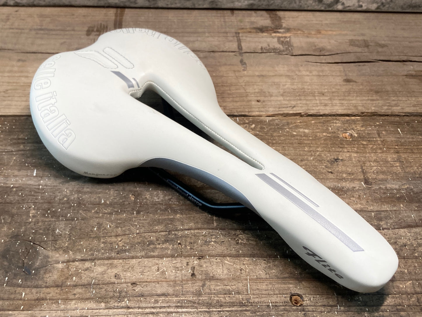IP825 セライタリア selle italia フライト FLITE MANGANESEレール 白