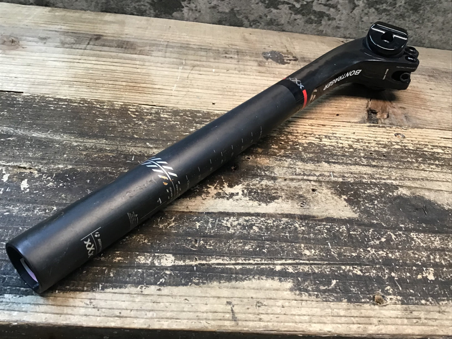 IO249 ボントレガー BONTRAGER XXX カーボン シートポスト Φ27.2 330mm SB20mm