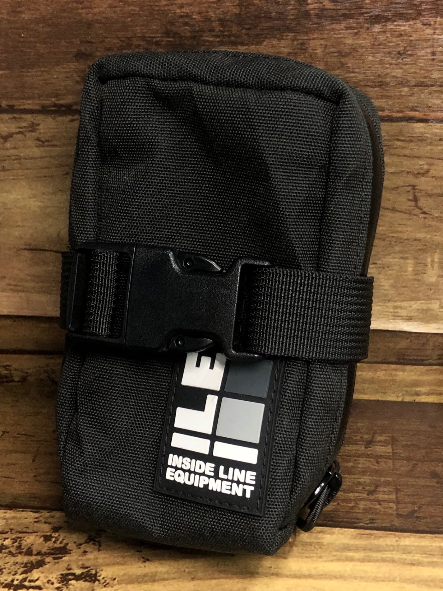 HU320 インサイドラインエキップメント INSIDE LINE EQUIPMENT サドルバッグ