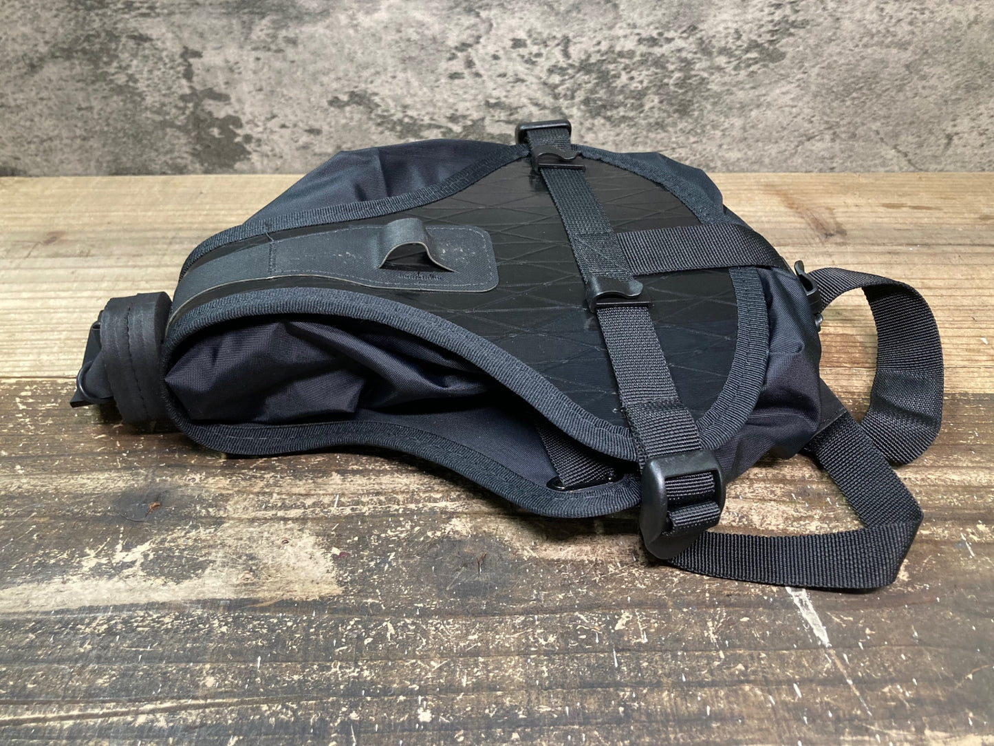 IV335 リストラップ RESTRAP RACE SADDLE BAG サドルバッグ 黒 7L