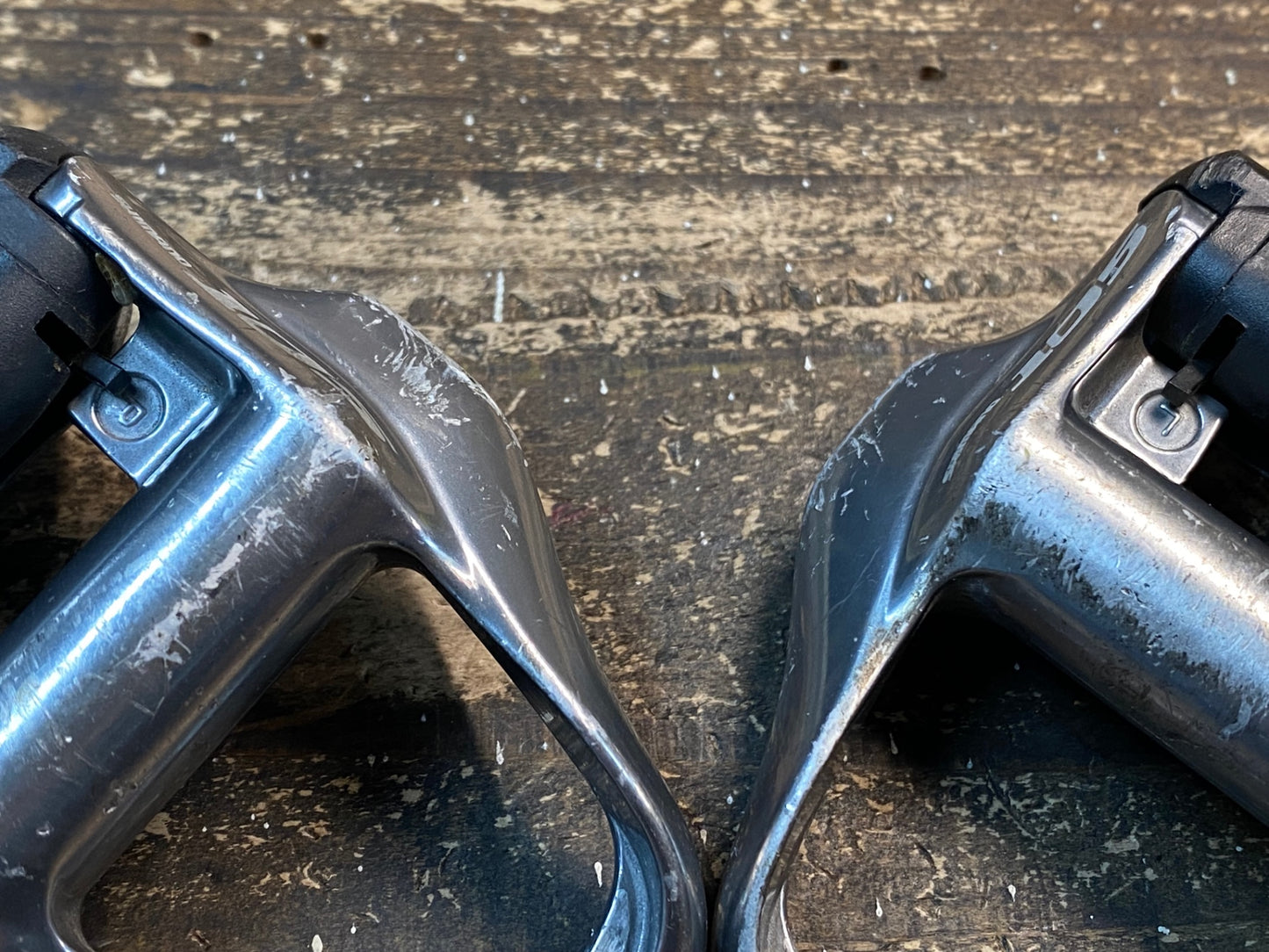 IX448 シマノ SHIMANO 105 PD-5700 ビンディングペダル SPD-SL
