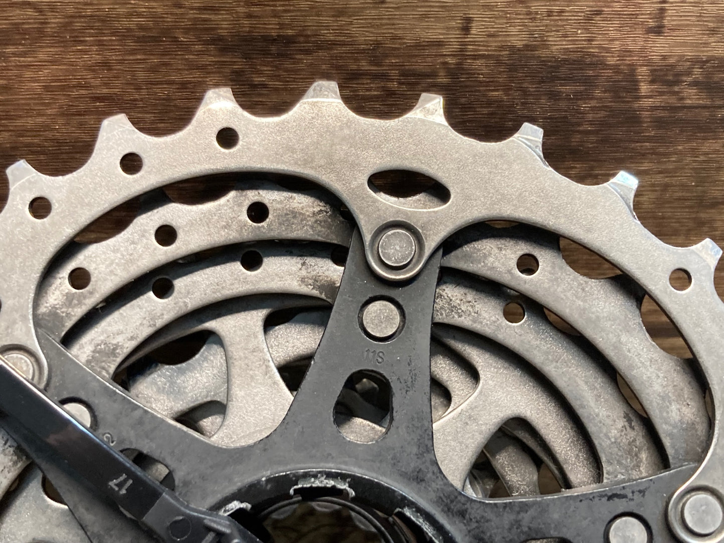 IL243 シマノ SHIMANO 105 CS-R7000 スプロケット 11-32T 11S
