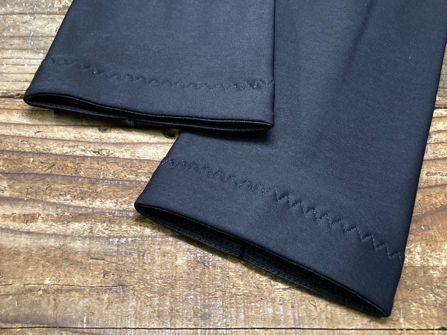 IT228 サンティーニ Santini アームウォーマー 黒 XS-S 未使用品