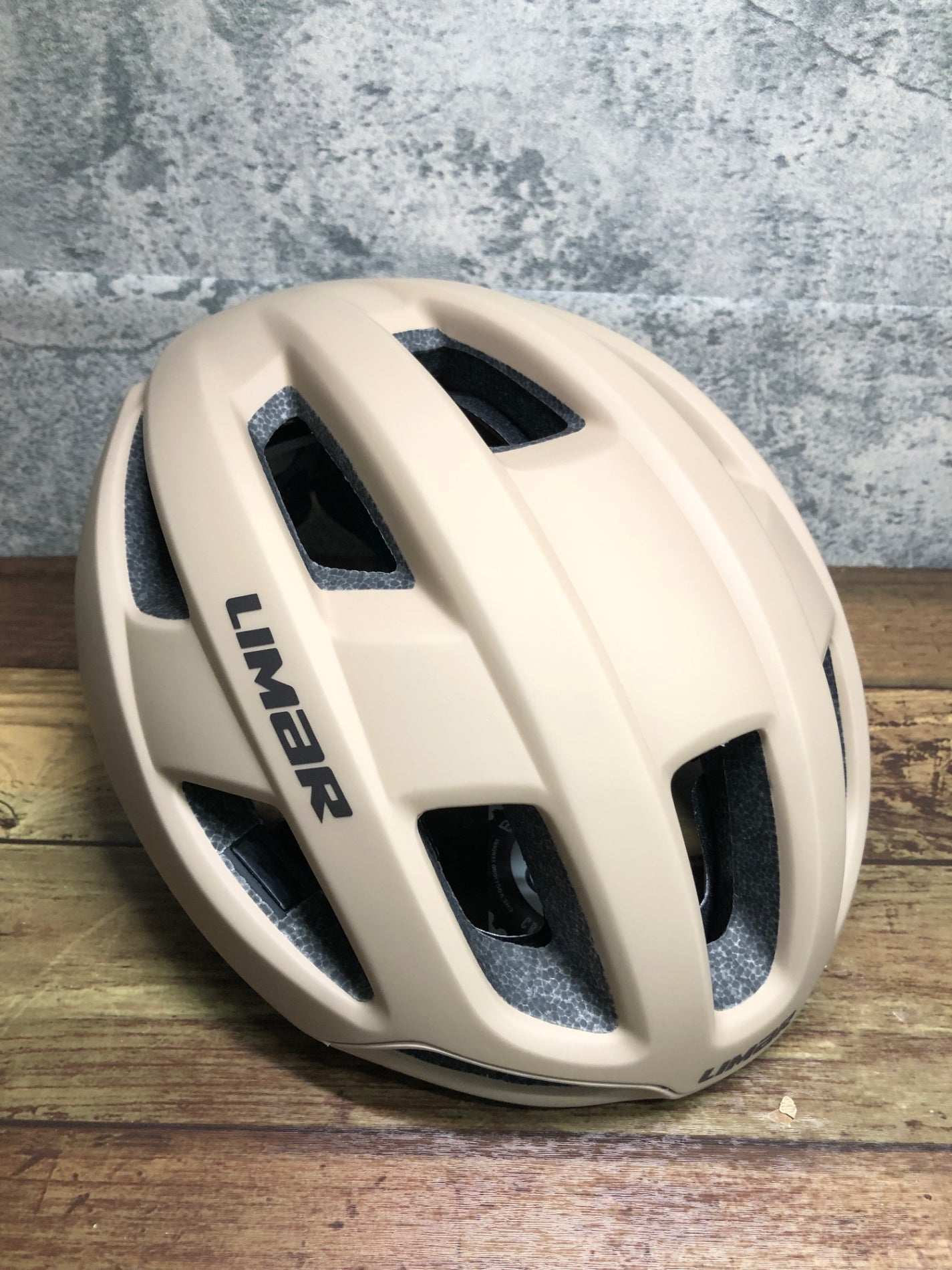IS957 リマール LIMAR AIR STRATOS ヘルメット ベージュ L 57-61cm 2024/05製造