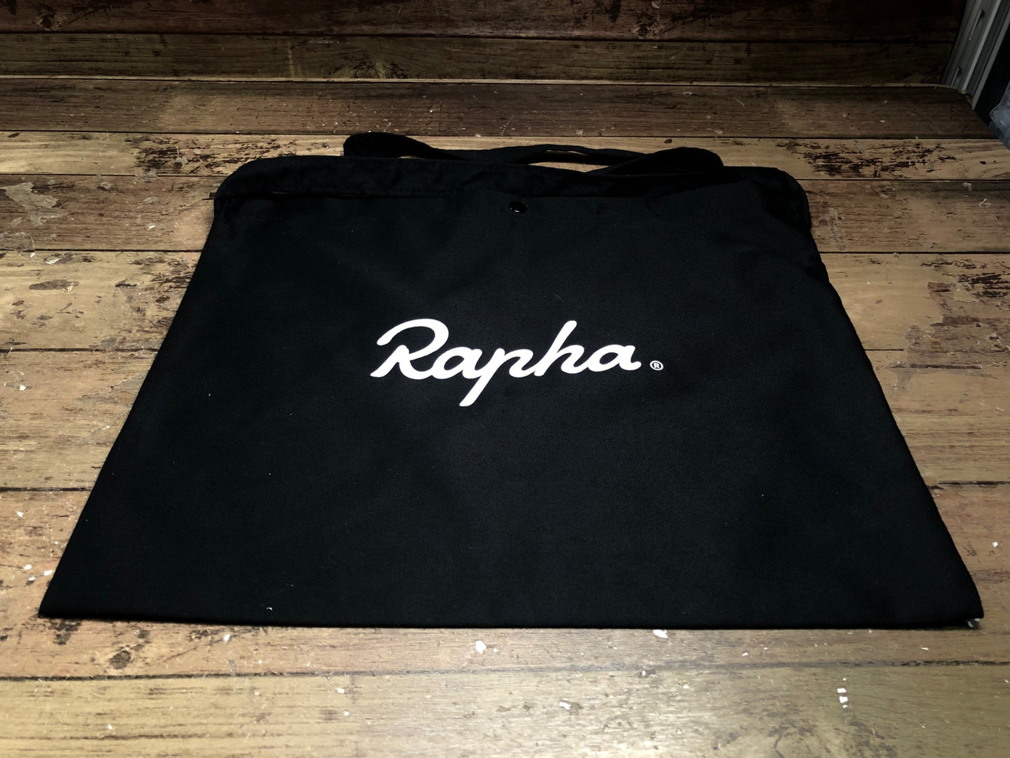 IK397 ラファ Rapha サコッシュ 黒
