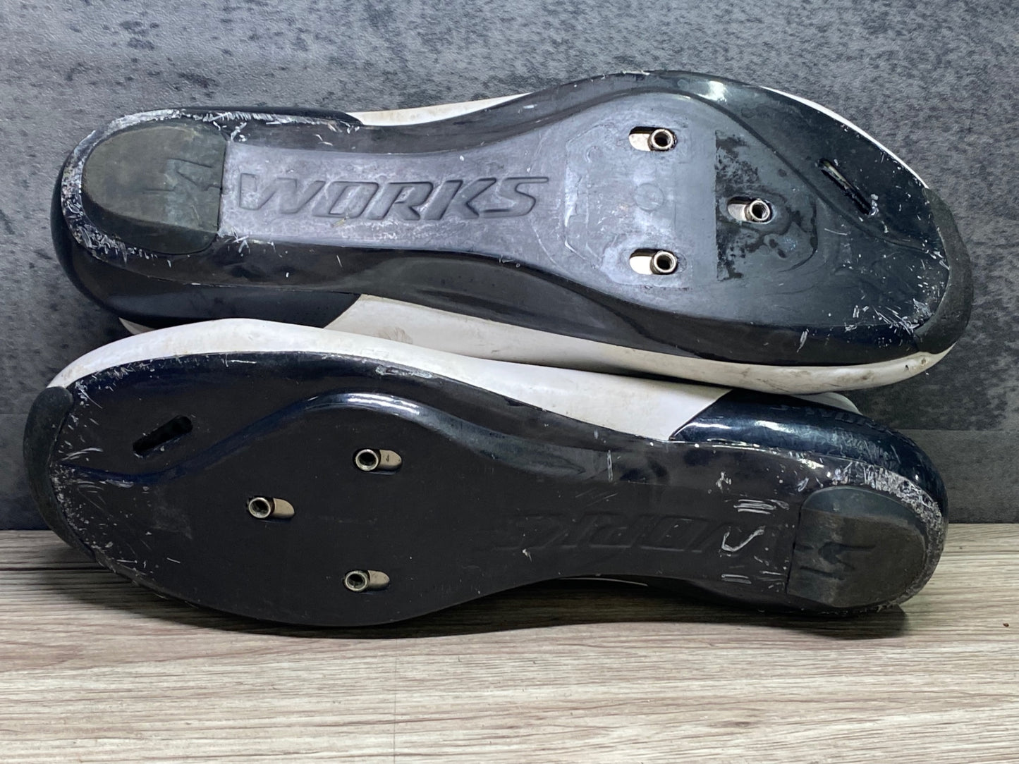 JD501 スペシャライズド SPECIALIZED S-WORKS SUB6 RD ビンディングシューズ 3穴 白 EU41.5 ※傷