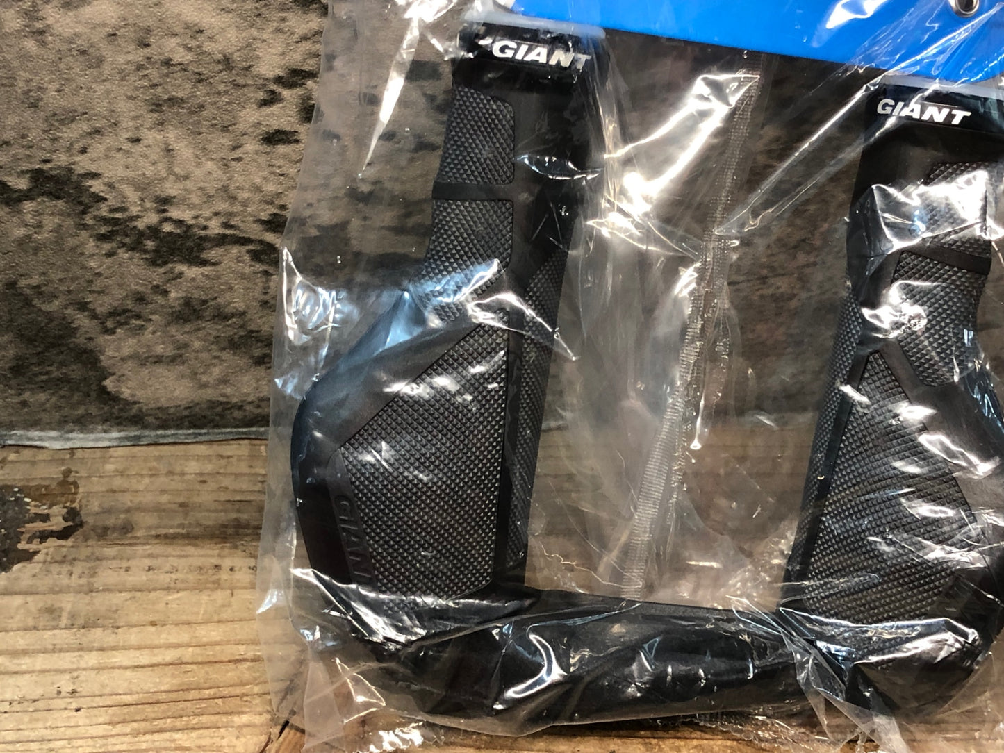 IW148 ジャイアント GIANT ERGO MAX PLUS LOCK-ON GRIP グリップ