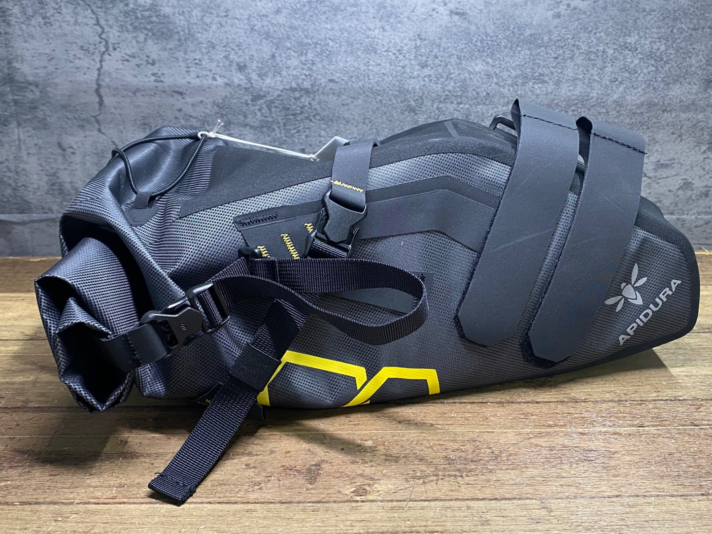 IT873 アピデュラ APIDURA EXPEDITION SADDLE PACK サドルバッグ 17L