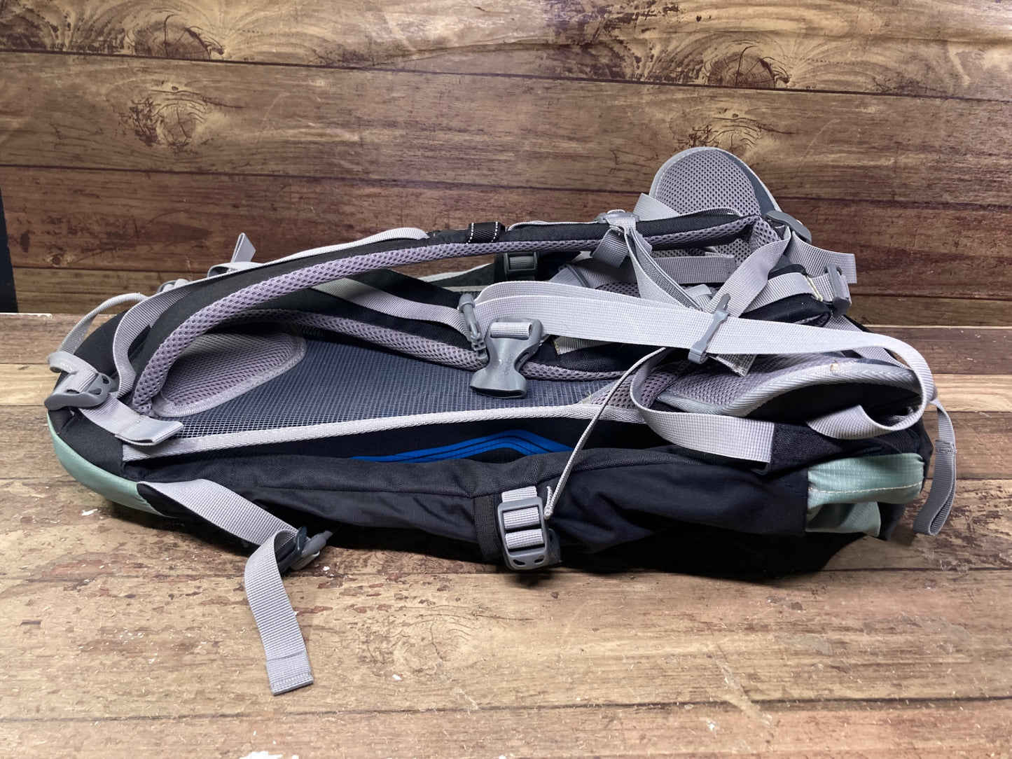II272 ドイター DEUTER FUTURA 28 リュック バックパック