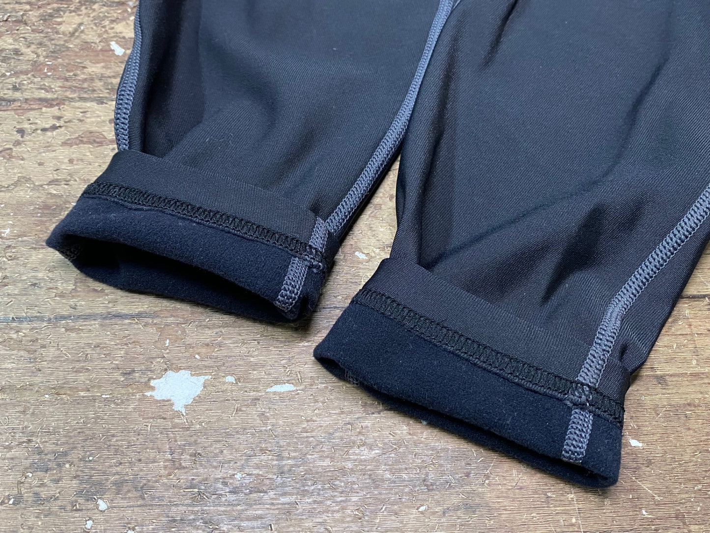 IH496 パールイズミ PEARL iZUMi レッグウォーマー 黒 M 裏起毛