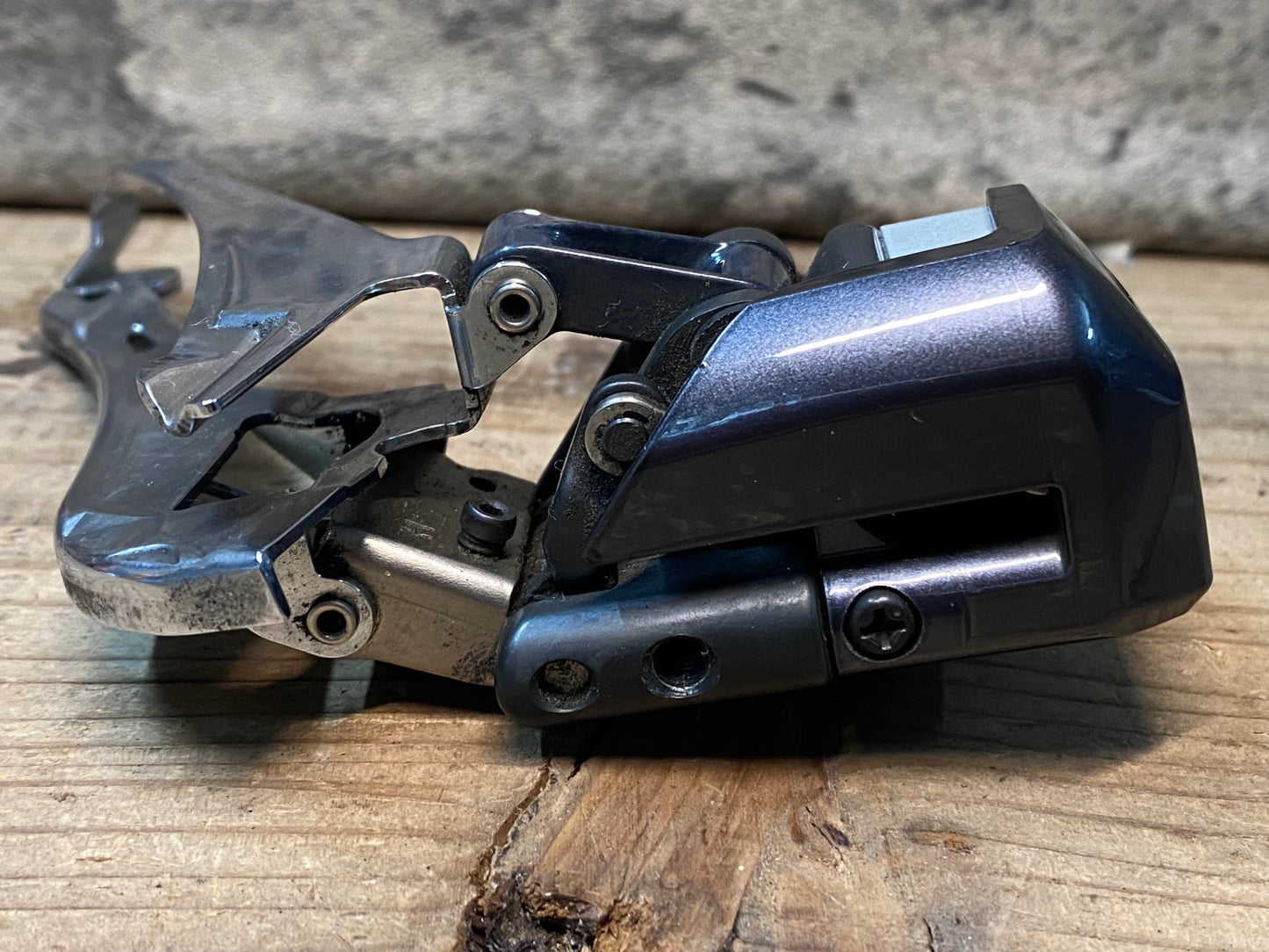 IR739 シマノ SHIMANO アルテグラ ULTEGRA FD-R8050 フロントディレイラー Di2 電動 ※接続確認済み