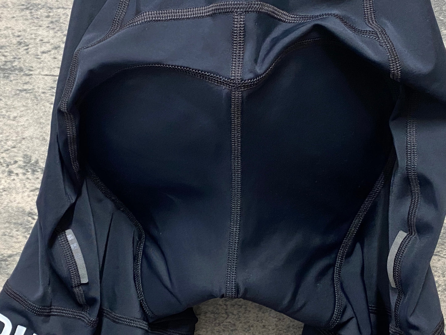 IW278 ラファ Rapha プロチームトレーニングビブショーツ PRO TEAM TRAINING BIB SHORTS 黒 S