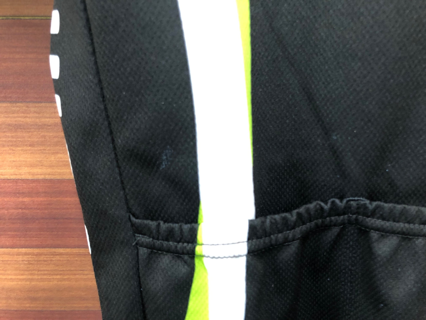 IP654 スゴイ SUGOI LIQUIGAS 半袖 サイクルジャージ 黒 XLサイズ