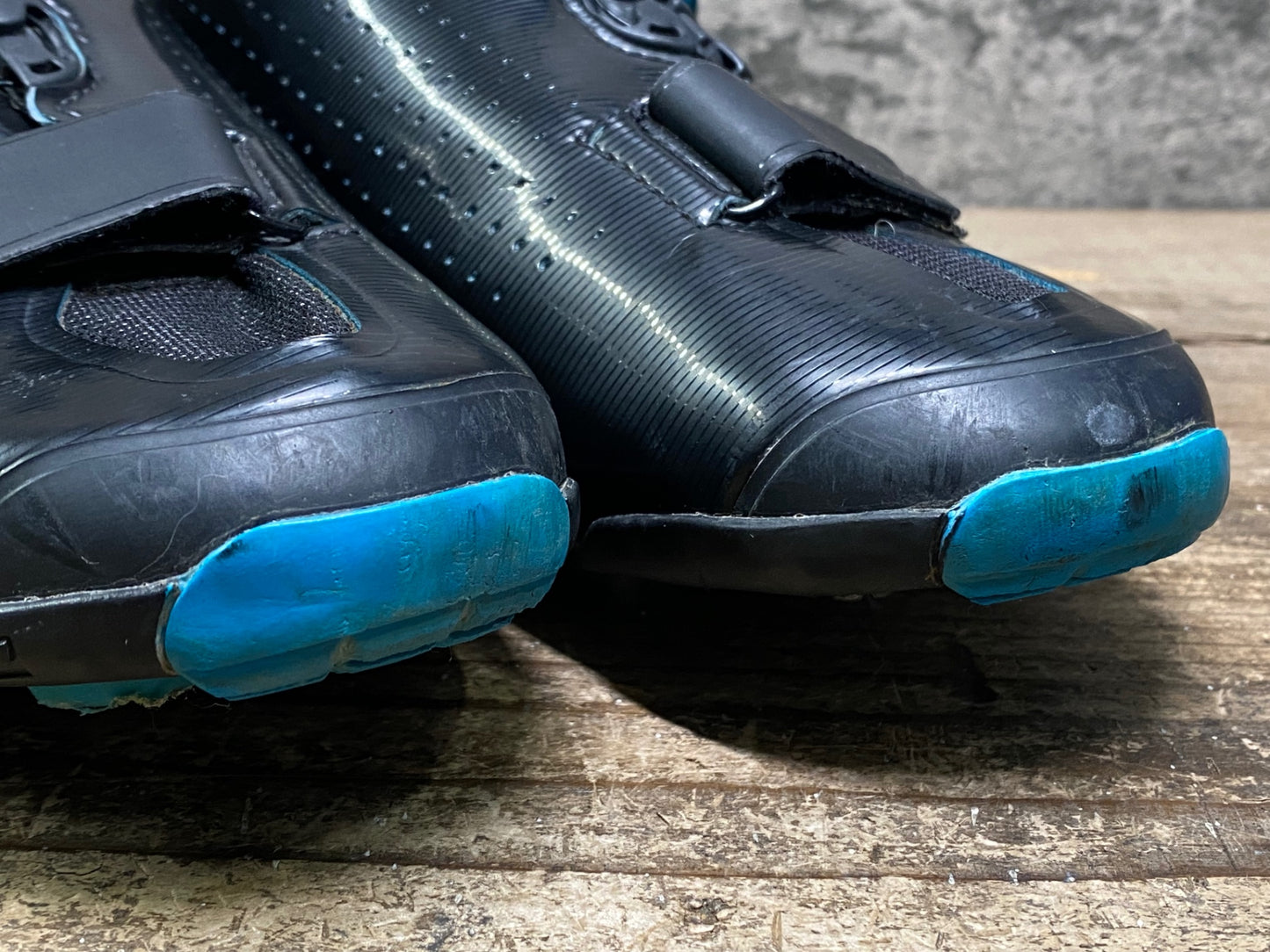 IW997 シマノ SHIMANO SH-XC700-E L ビンディングシューズ SPD EU42E ワイド ブラック