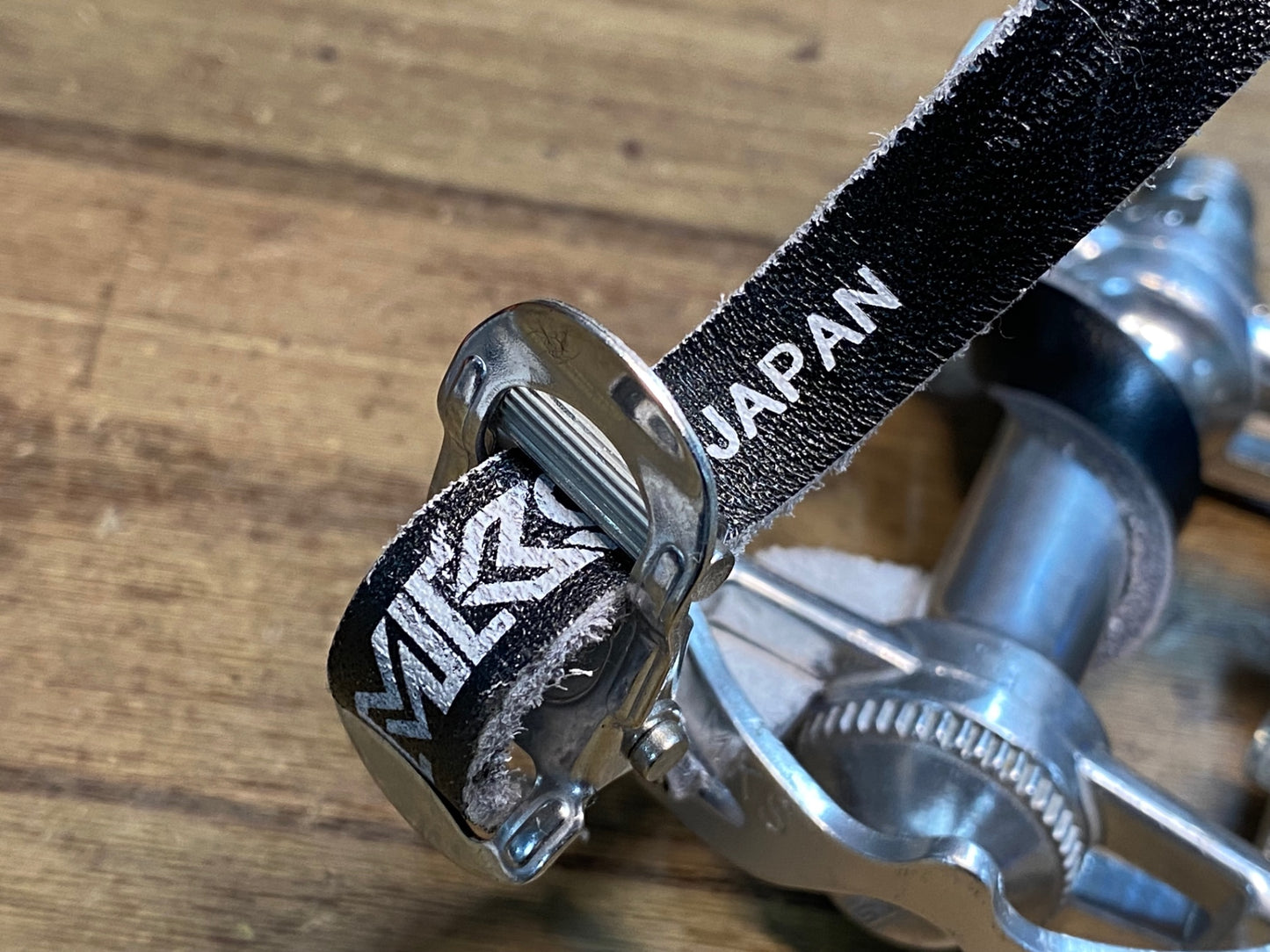 IU855 三ヶ島 MKS SYLVAN フラットペダル トゥークリップ&ストラップ付き