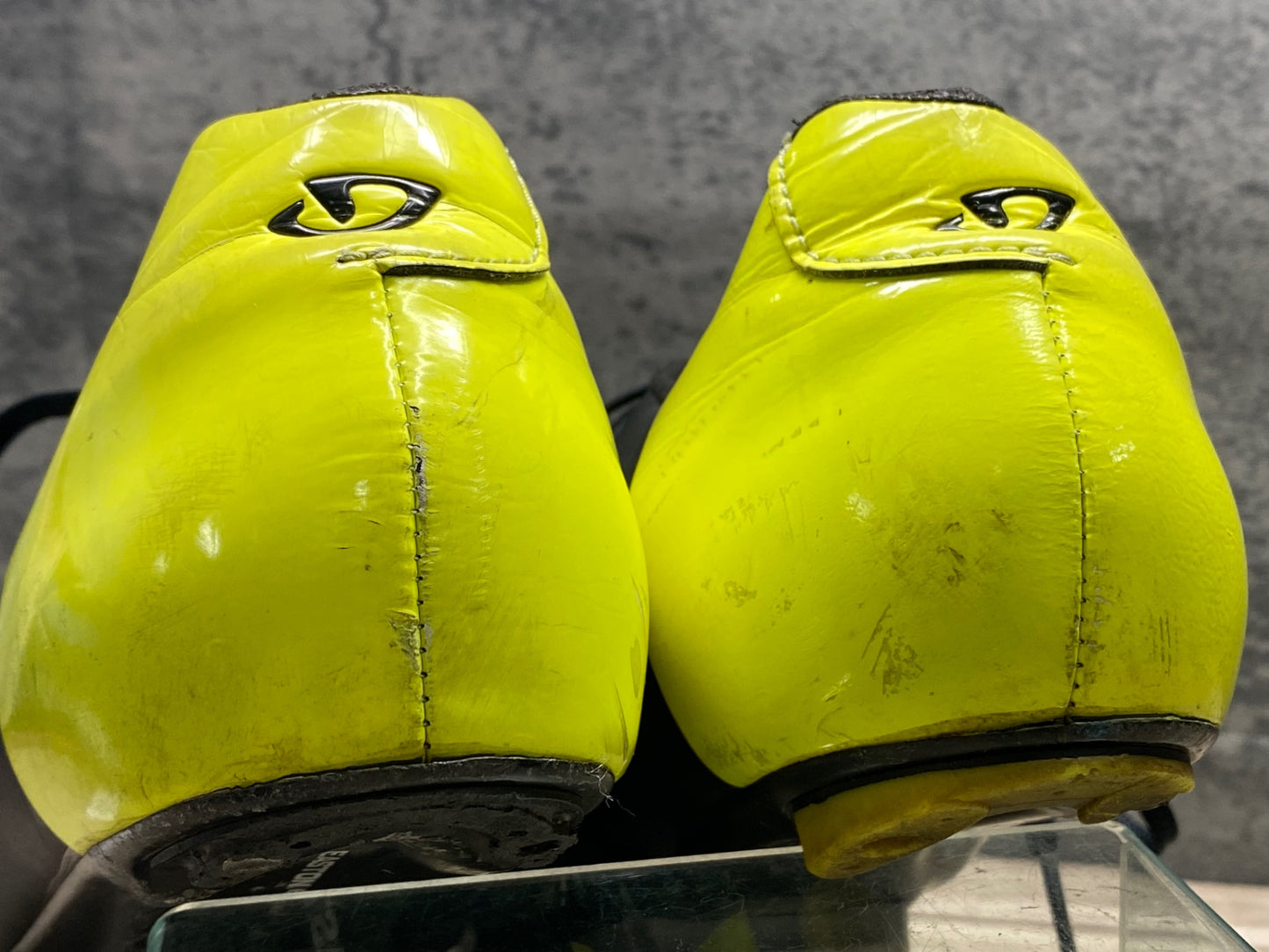 JD327 ジロ GIRO EMPIRE ACC ビンディングシューズ 黒黄 EU42.5 ※アウトソール一部破損のためジャンク