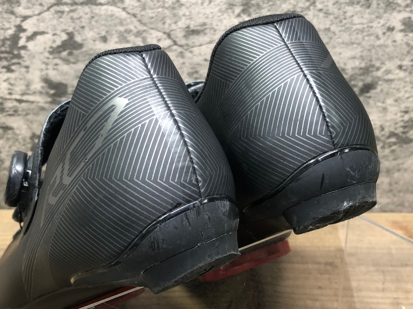 IY979 シマノ SHIMANO SHRC701M ビンディングシューズ SPD-SL 黒 EU43