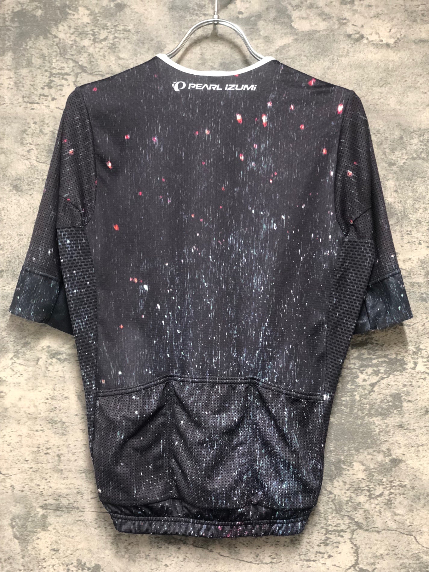 IV482 パールイズミ PEARL iZUMi サイクルジャージ 半袖 黒