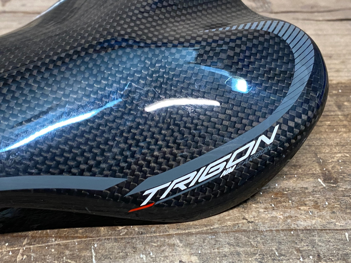 IP201 トライゴン TRIGON HM CARBON カーボン サドル 黒 カーボンレール