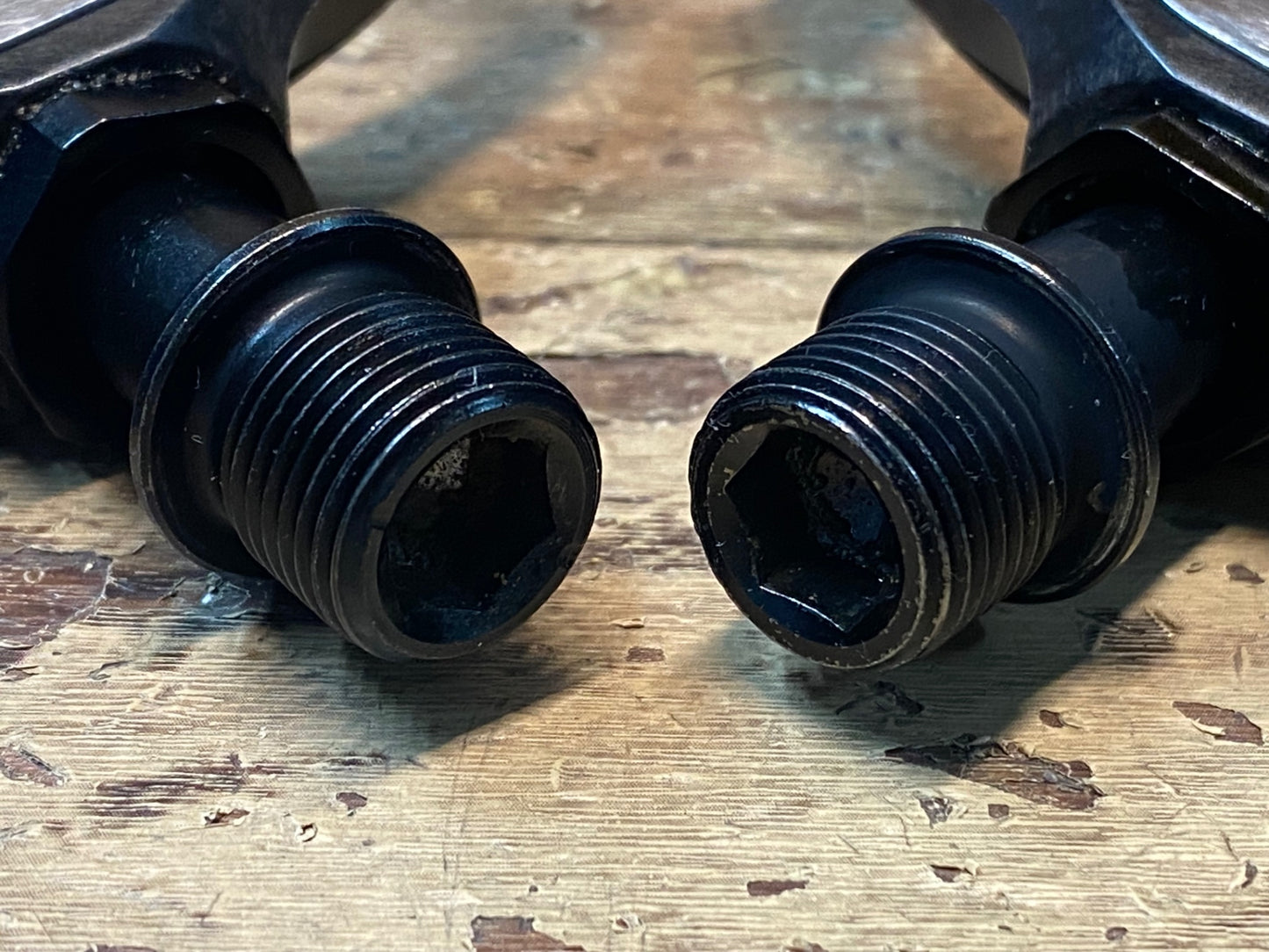 IL006 シマノ SHIMANO PD-R550 ビンディングペダル SPD-SL