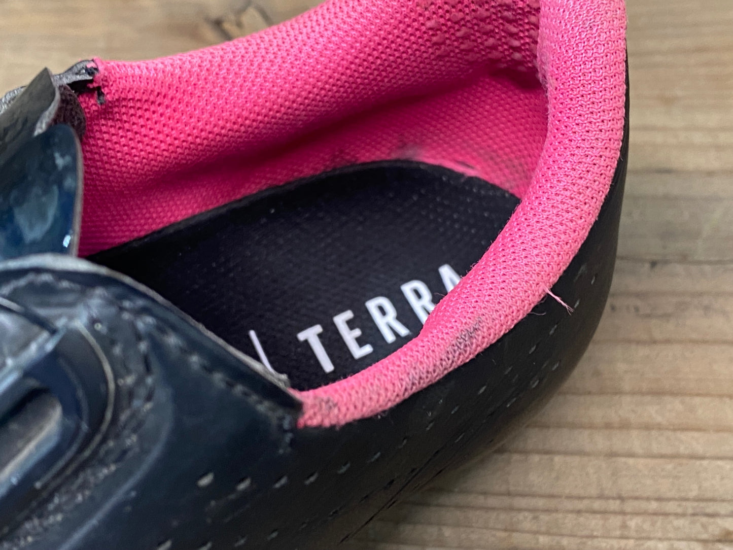 IO948 フィジーク fizik テンポ TEMPO R5 OVERCURVE SHOES ビンディングシューズ 黒 ピンク EU37 ※ソール傷