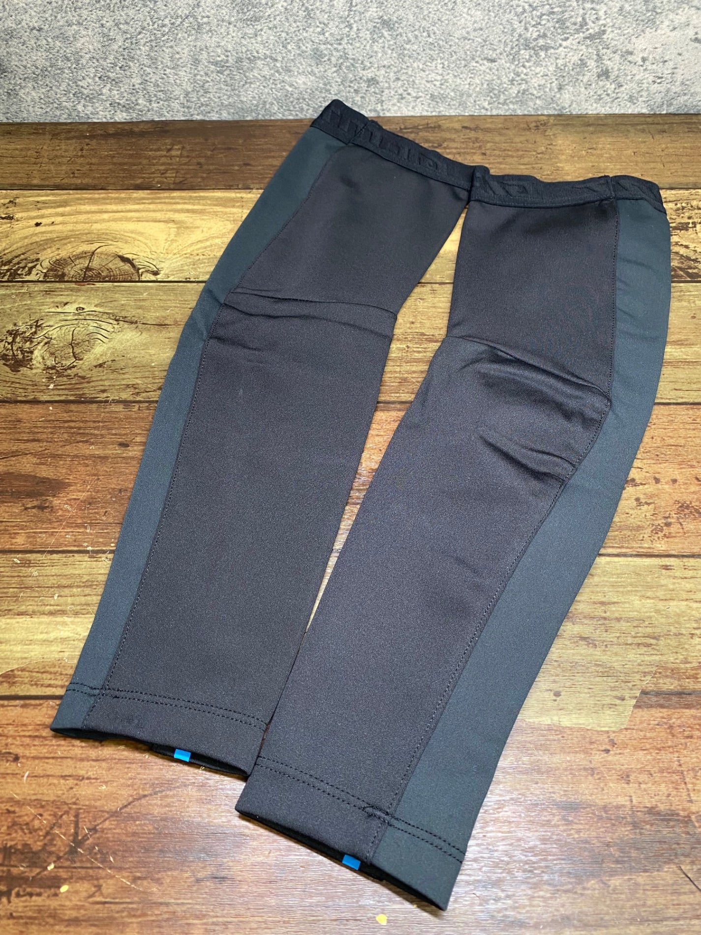 IV872 ジャイアント GIANT DIVERSION ARM WARMER アームウォーマー 黒 M