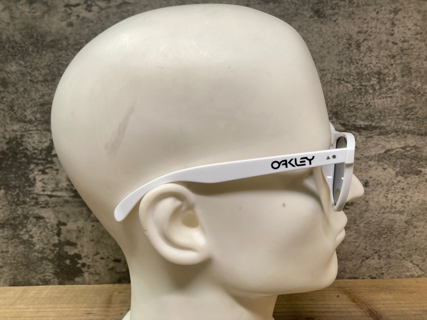 IP538 オークリー OAKLEY フロッグスキン FROGSKINS アイウェア サングラス 白 PRIZM