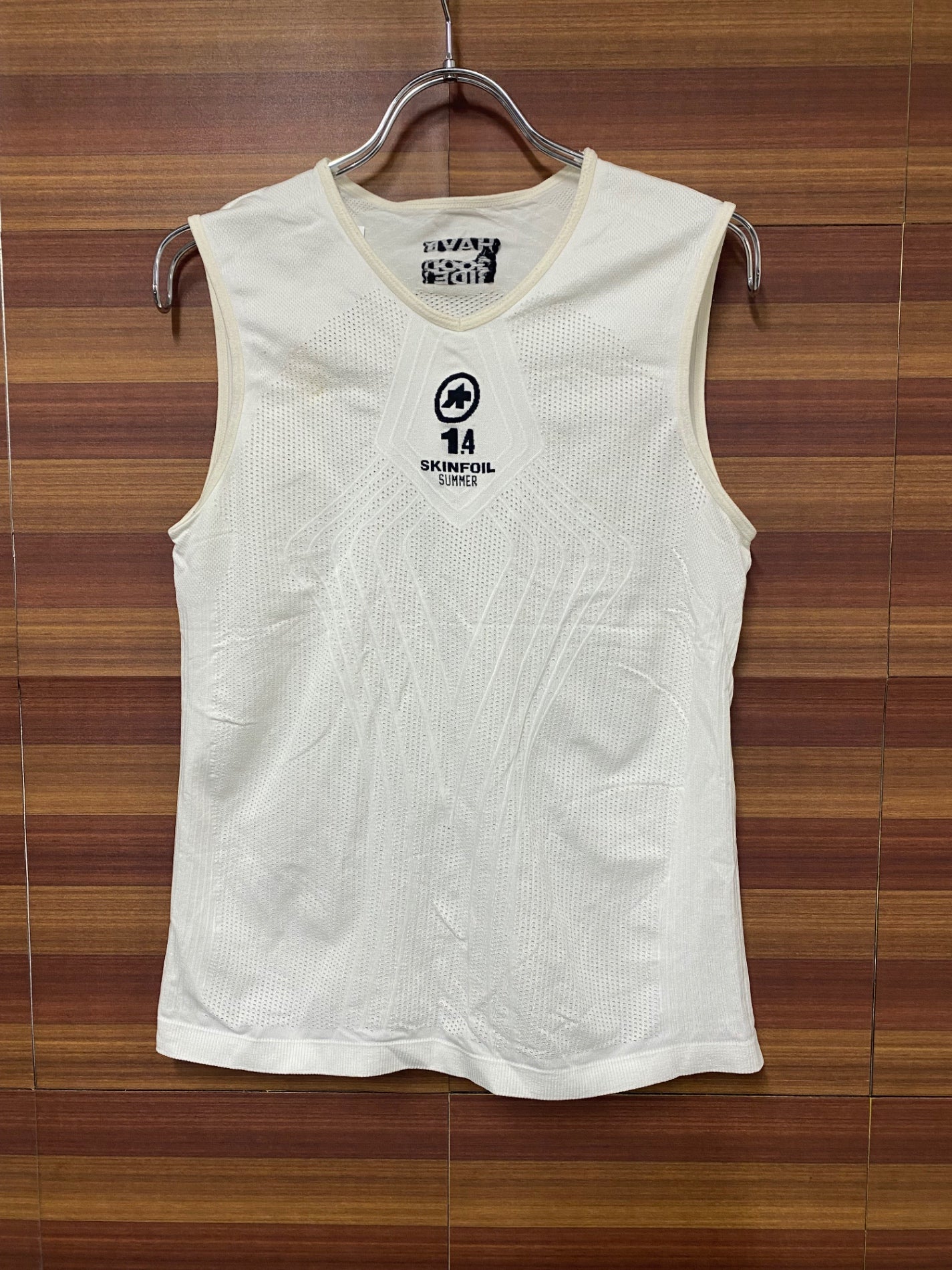IS023 アソス assos SKINFOIL ノースリーブ ベースレイヤー 白 Ⅰ