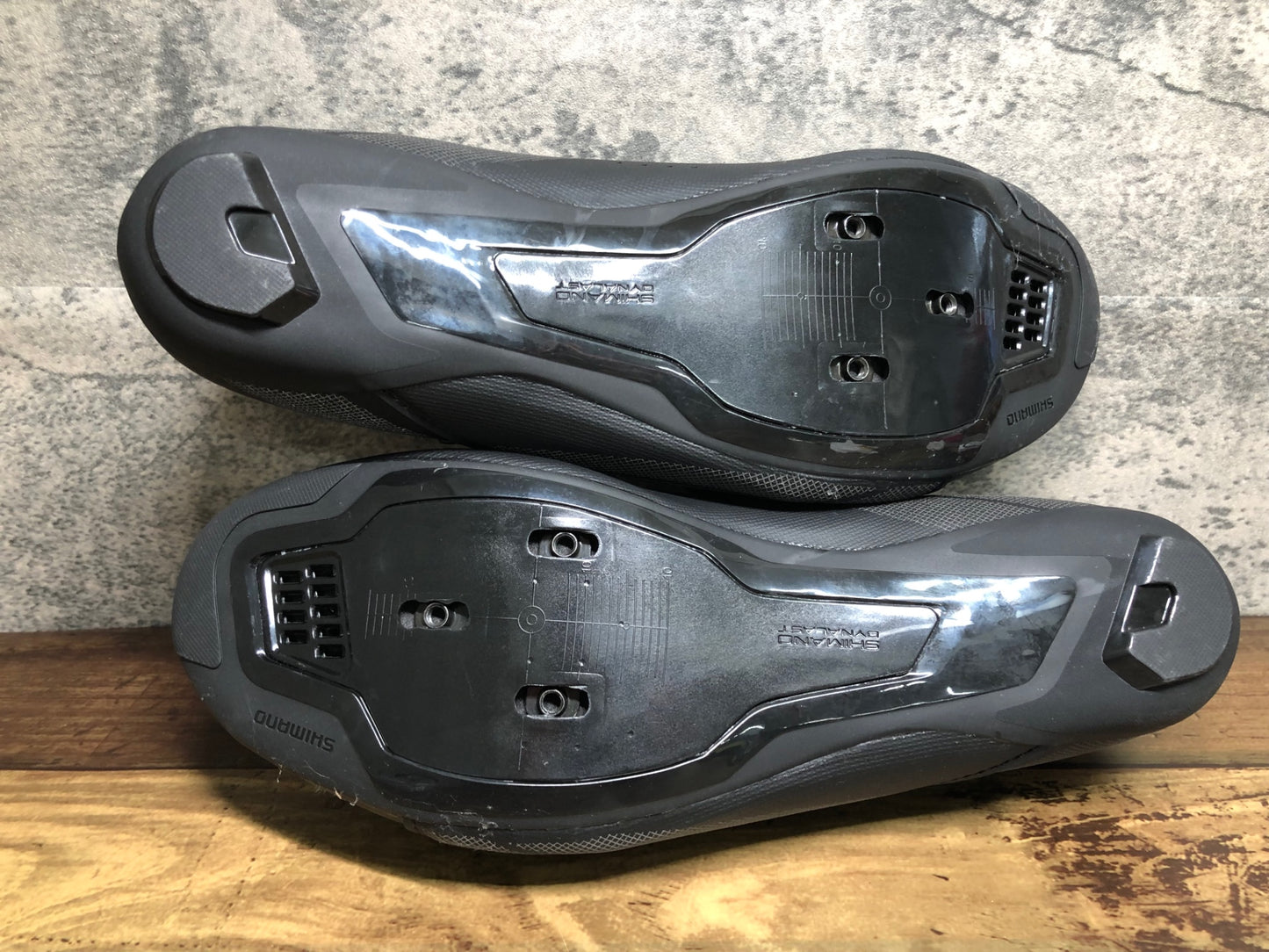 IU551 シマノ SHIMANO RC3 SH-RC300M ビンディングシューズ 黒 EU42 SPD-SL