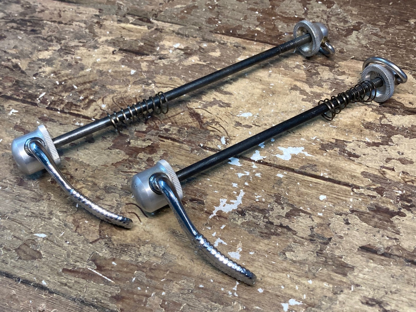 IL963 カンパニョーロ Campagnolo レコード RECORD ハブセット 32H OLD100×126mm BSCネジ クイック非純正