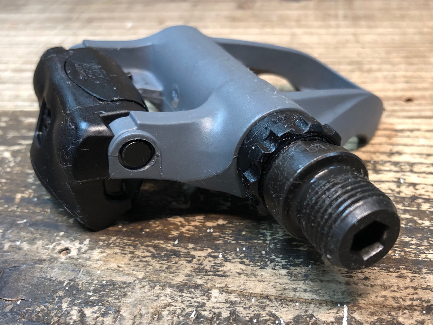 IW057 シマノ SHIMANO PD-R550 ビンディングペダル SPD-SL