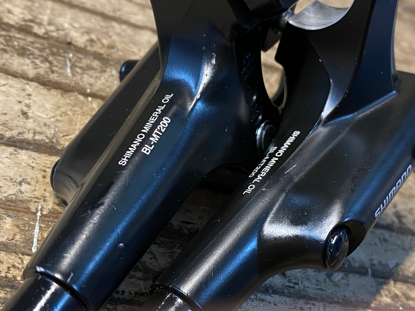 GW137 シマノ SHIMANO BL-MT200 BR-MT200 ブレーキレバー キャリパーブレーキ Φ22.2 前後セット