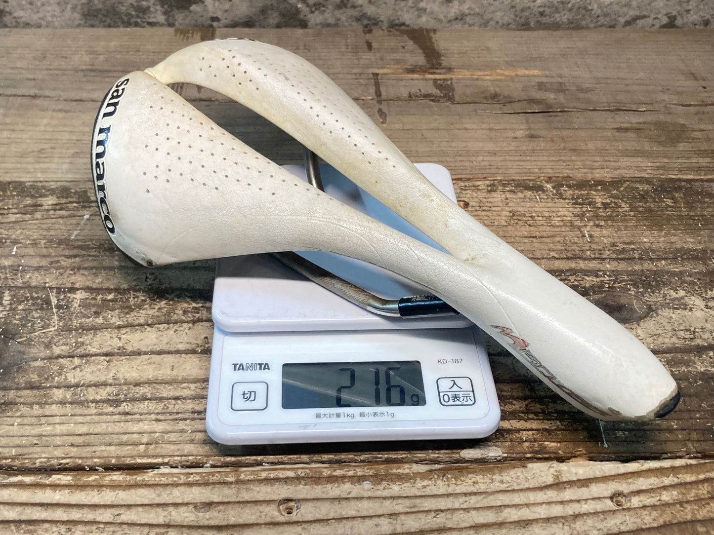 IX973 サンマルコ san marco マントラ MANTRA サドル XSILITEレール 白