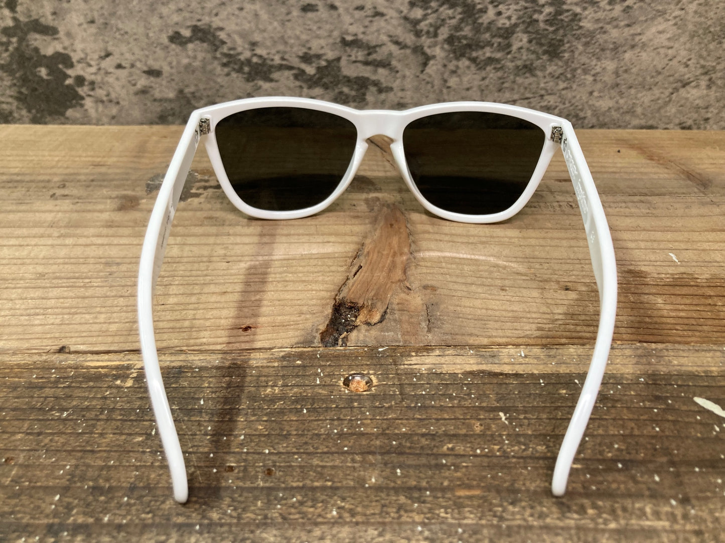 IP538 オークリー OAKLEY フロッグスキン FROGSKINS アイウェア サングラス 白 PRIZM