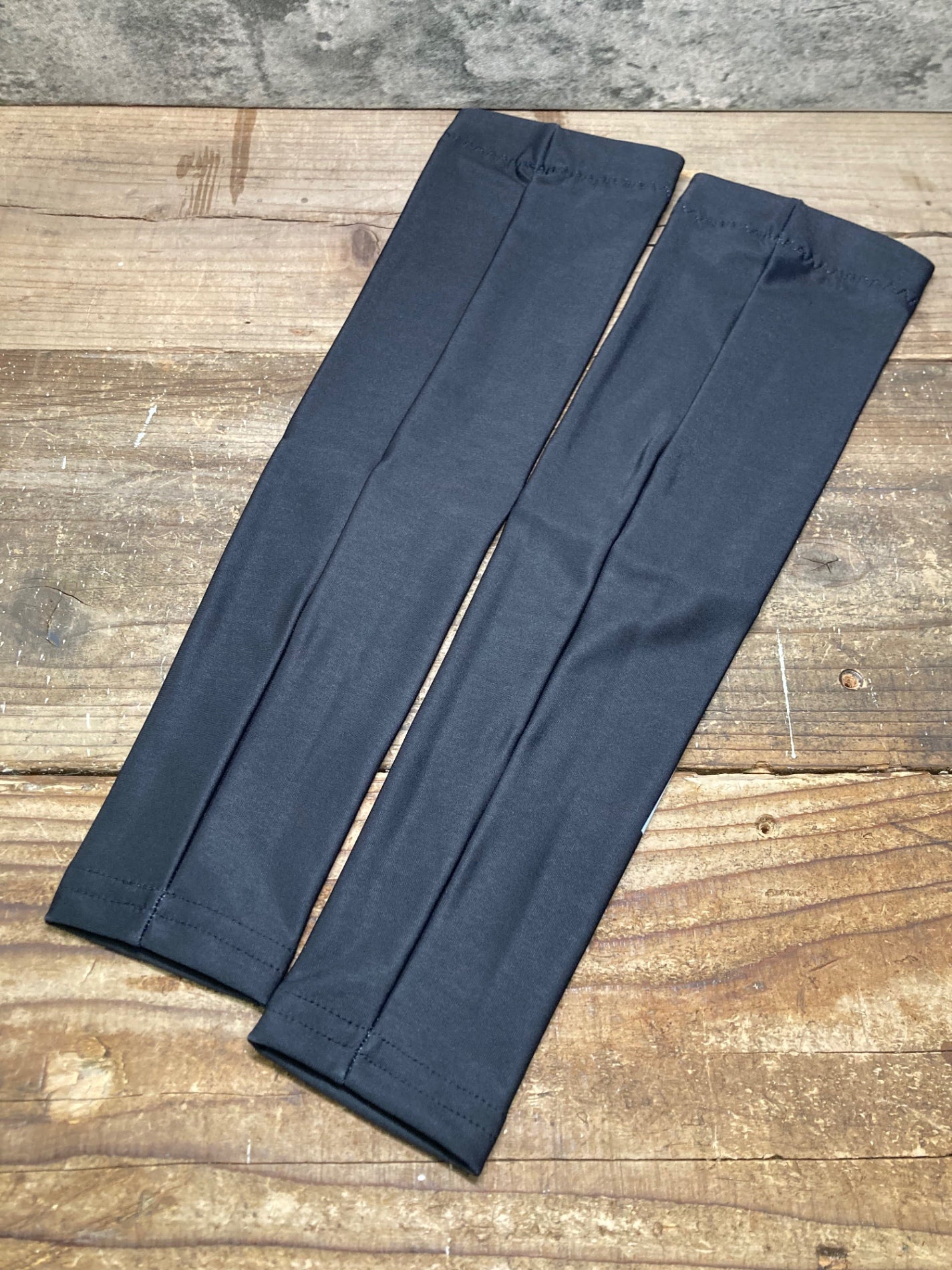 IT228 サンティーニ Santini アームウォーマー 黒 XS-S 未使用品