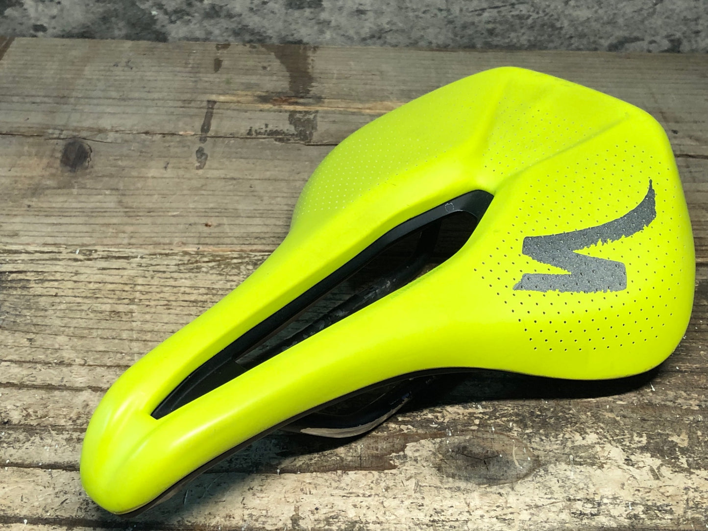 JA319 スペシャライズド SPECIALIZED POWER EXPERT HOLLOW Ti サドル 黄 155mm