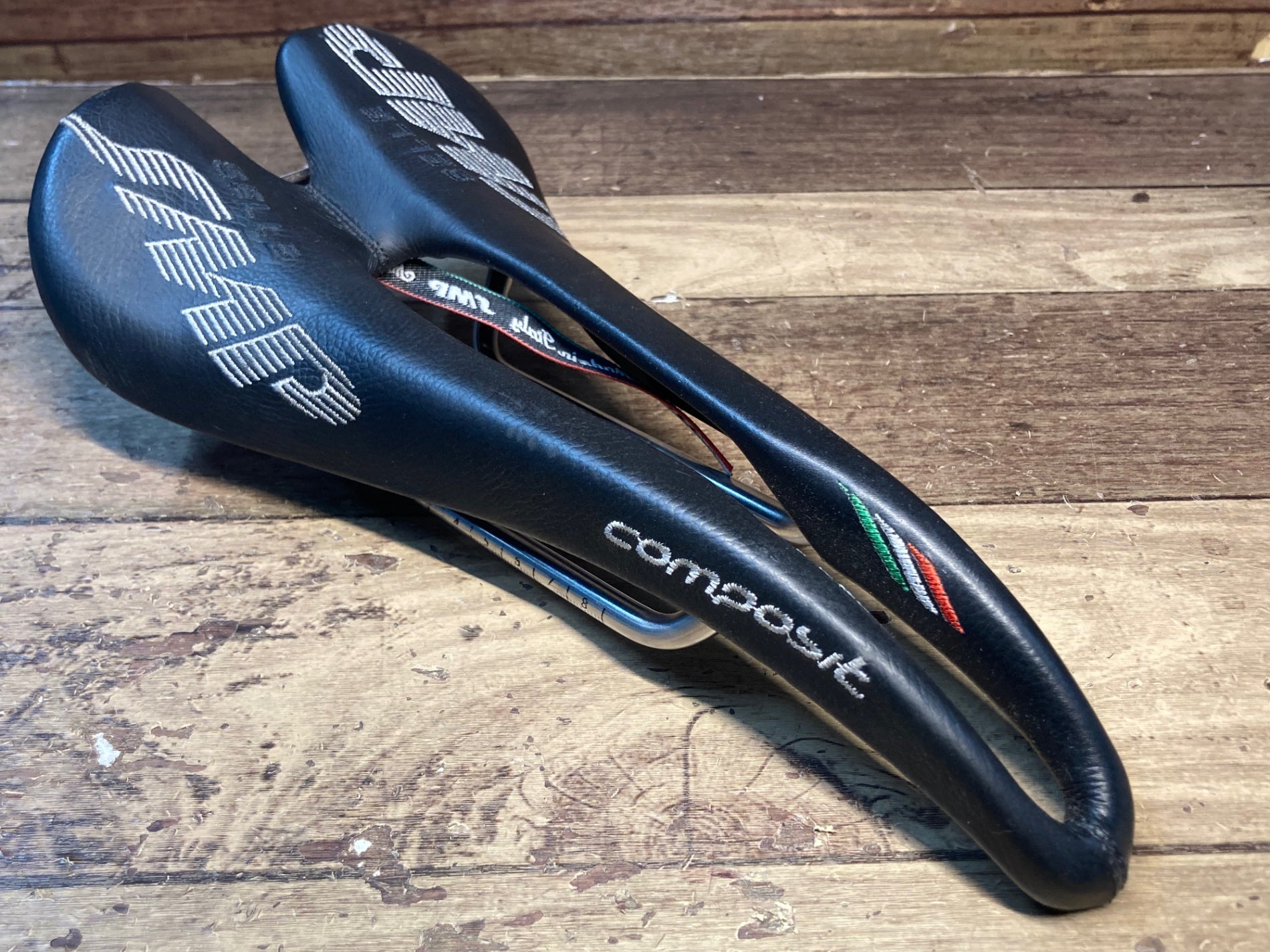 Selle SMP COMPOSIT（Selle SMP Dynamic Black Saddle - Pushys）