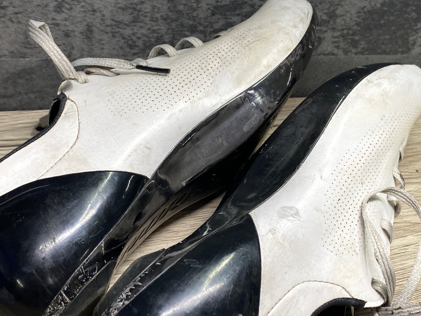 JD501 スペシャライズド SPECIALIZED S-WORKS SUB6 RD ビンディングシューズ 3穴 白 EU41.5 ※傷