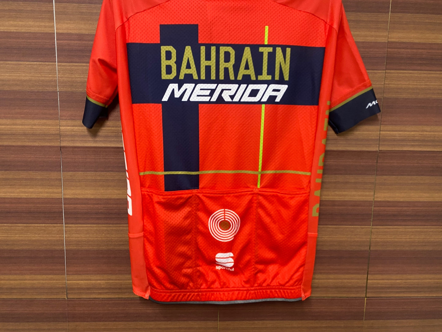 IQ250 スポーツフル sportful 半袖 サイクルジャージ 赤 S BAHRAIN MERIDA チームレプリカ