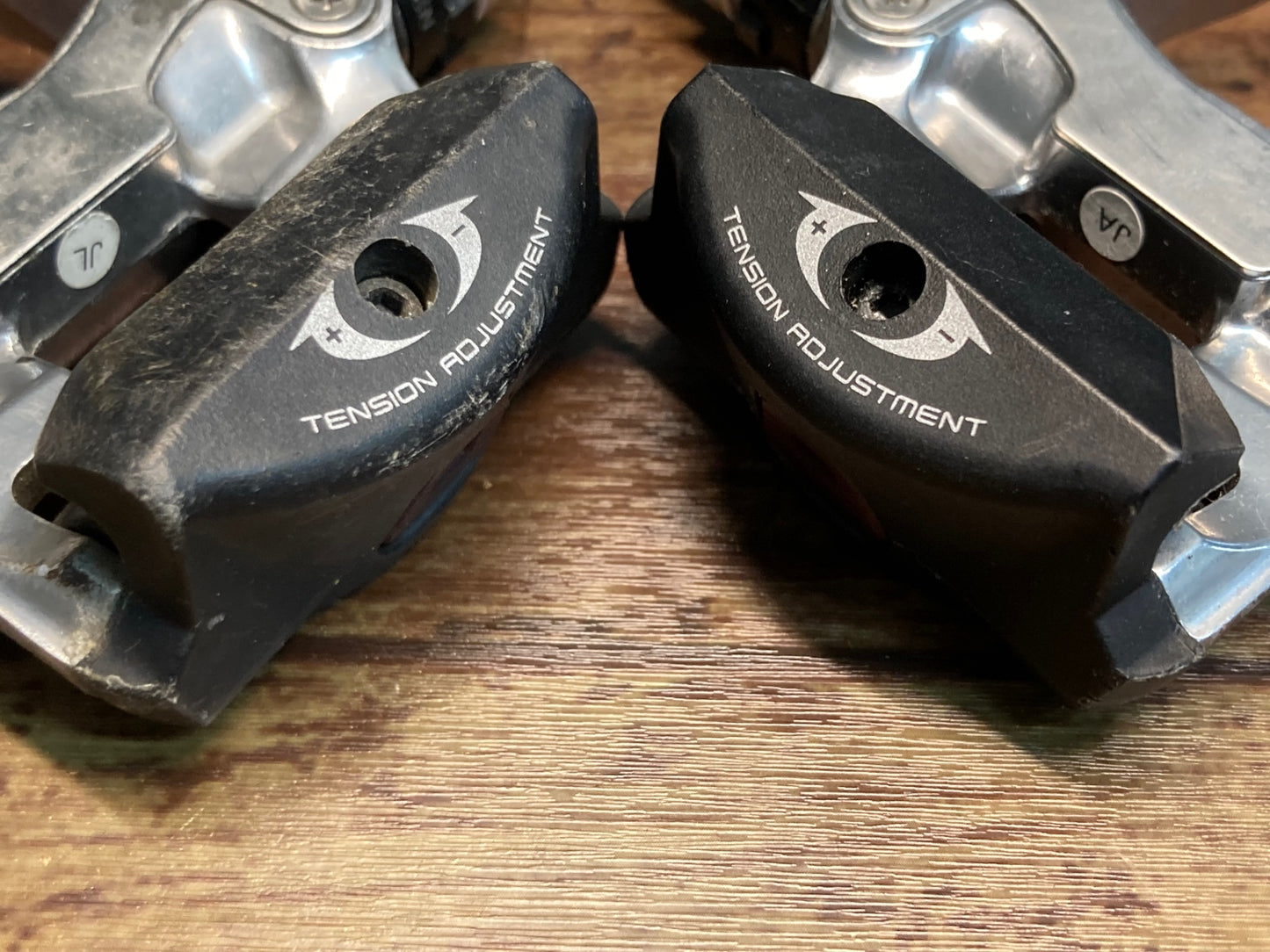 IX756 シマノ SHIMANO 105 PD-5700 ビンディングペダル SPD-SL