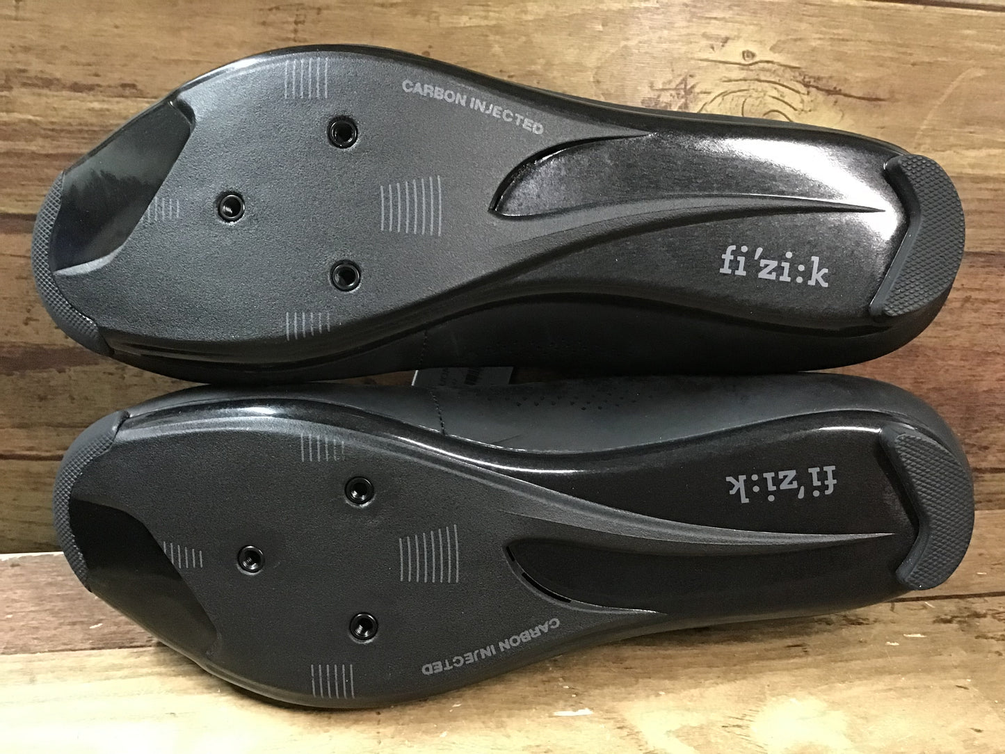 GW044 フィジーク fizik R4B UOMO (MENS) BOA ビンディングシューズ 黒 EU42 SPD-SL