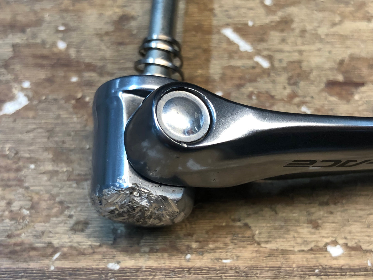 GW743 シマノ SHIMANO デュラエース DURA-ACE クイックリリース ※削れ大