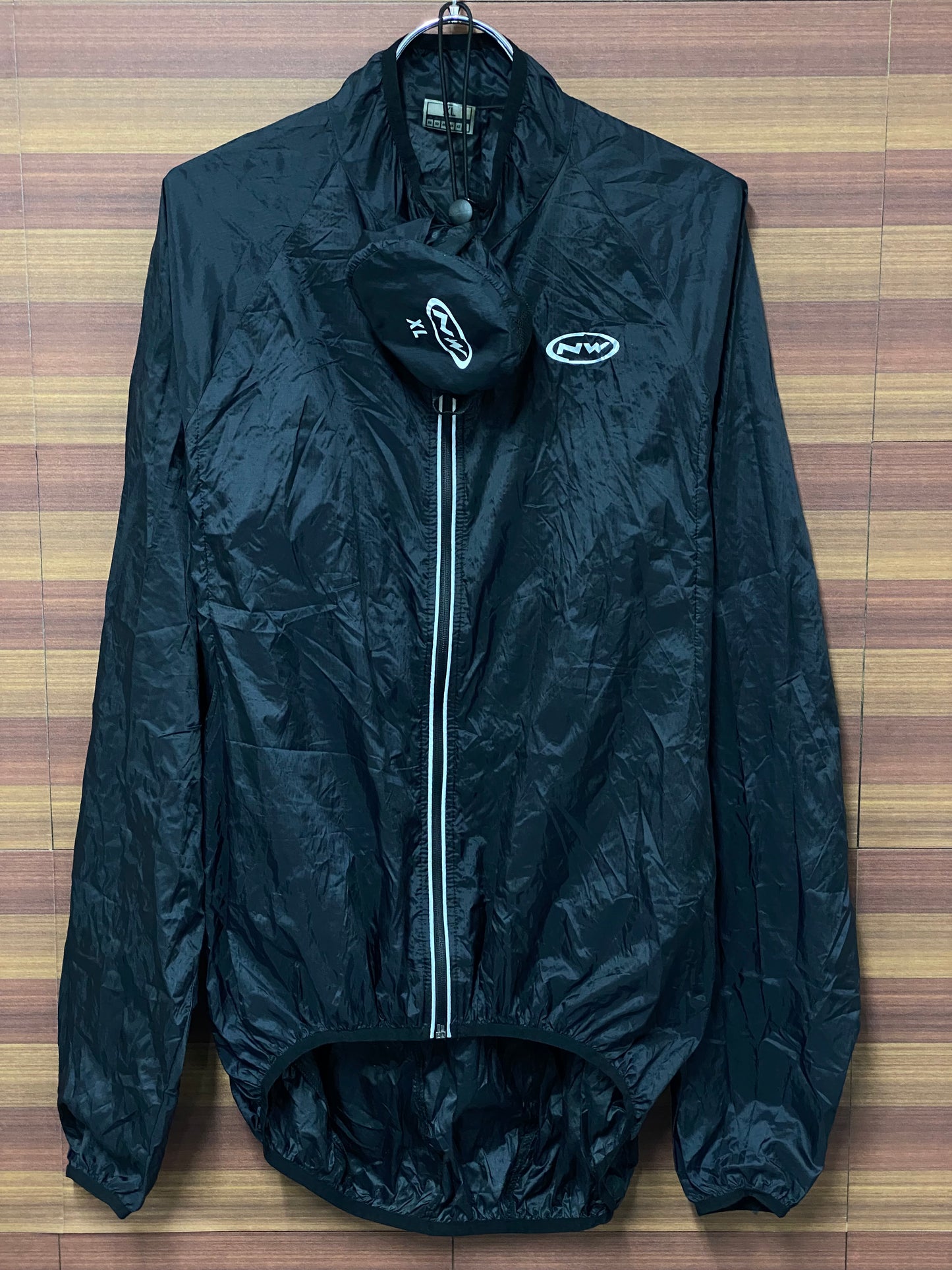 GW154 ノースウェーブ NORTHWAVE ウィンドブレーカー 黒 XL