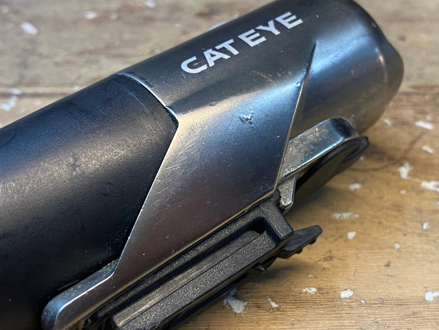 GR765 キャットアイ CATEYE VOLT300 フロントライト ※傷、動作確認済み