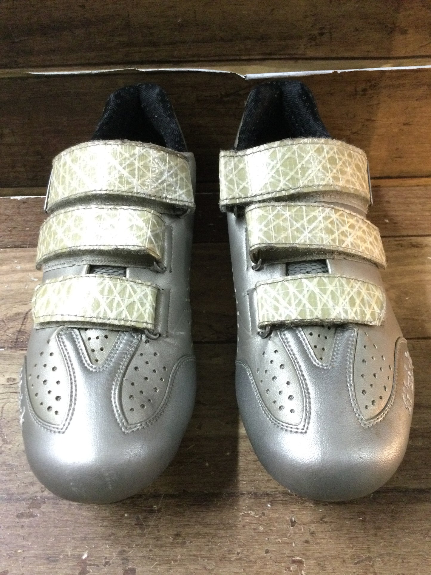 GJ588 フィジーク Fizik UOMO R3 ビンディングシューズ EU40