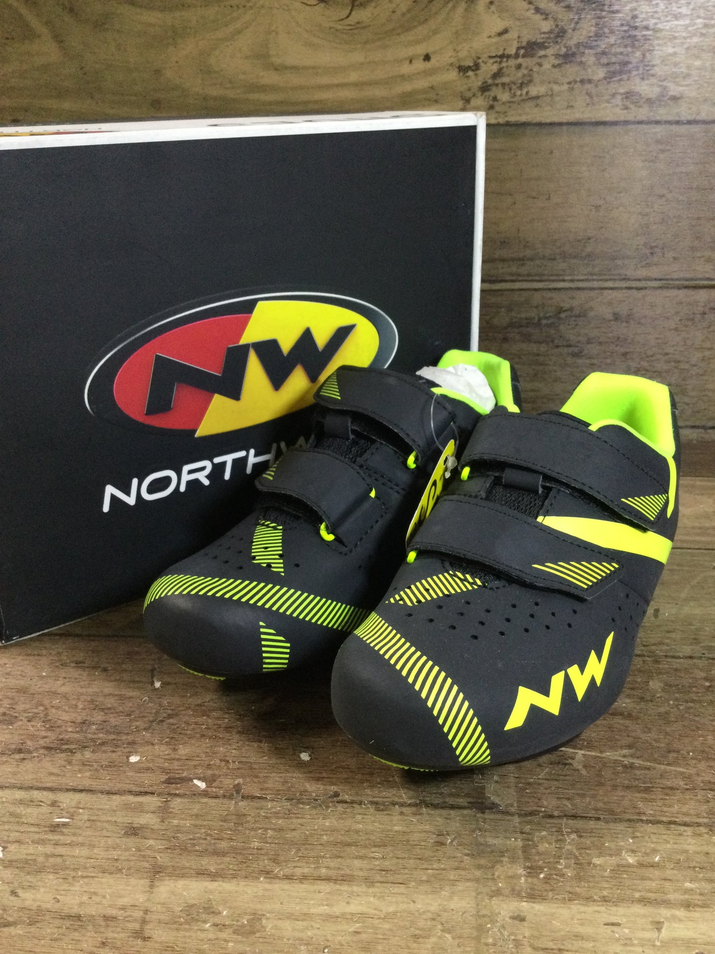 GO593 ノースウェーブ NORTHWAVE TORPEDO 2 JUNIOR シューズ 35サイズ 未使用品