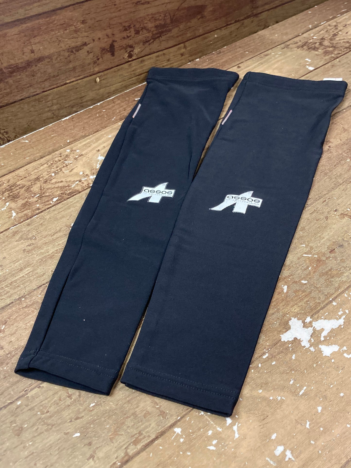 GY667 アソス Assos 裏起毛 アームウォーマー 黒 II