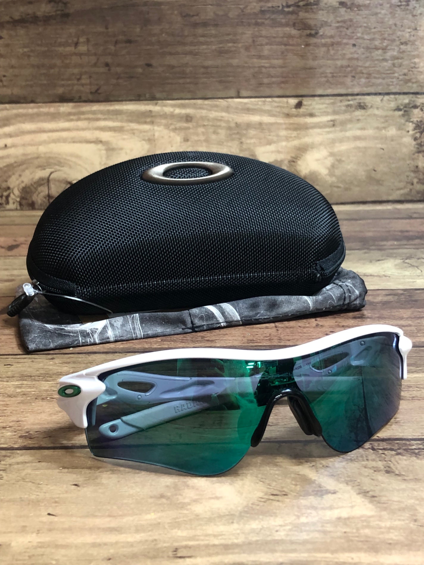 HP633 オークリー OAKLEY レーダーロック RADERLOCK サングラス