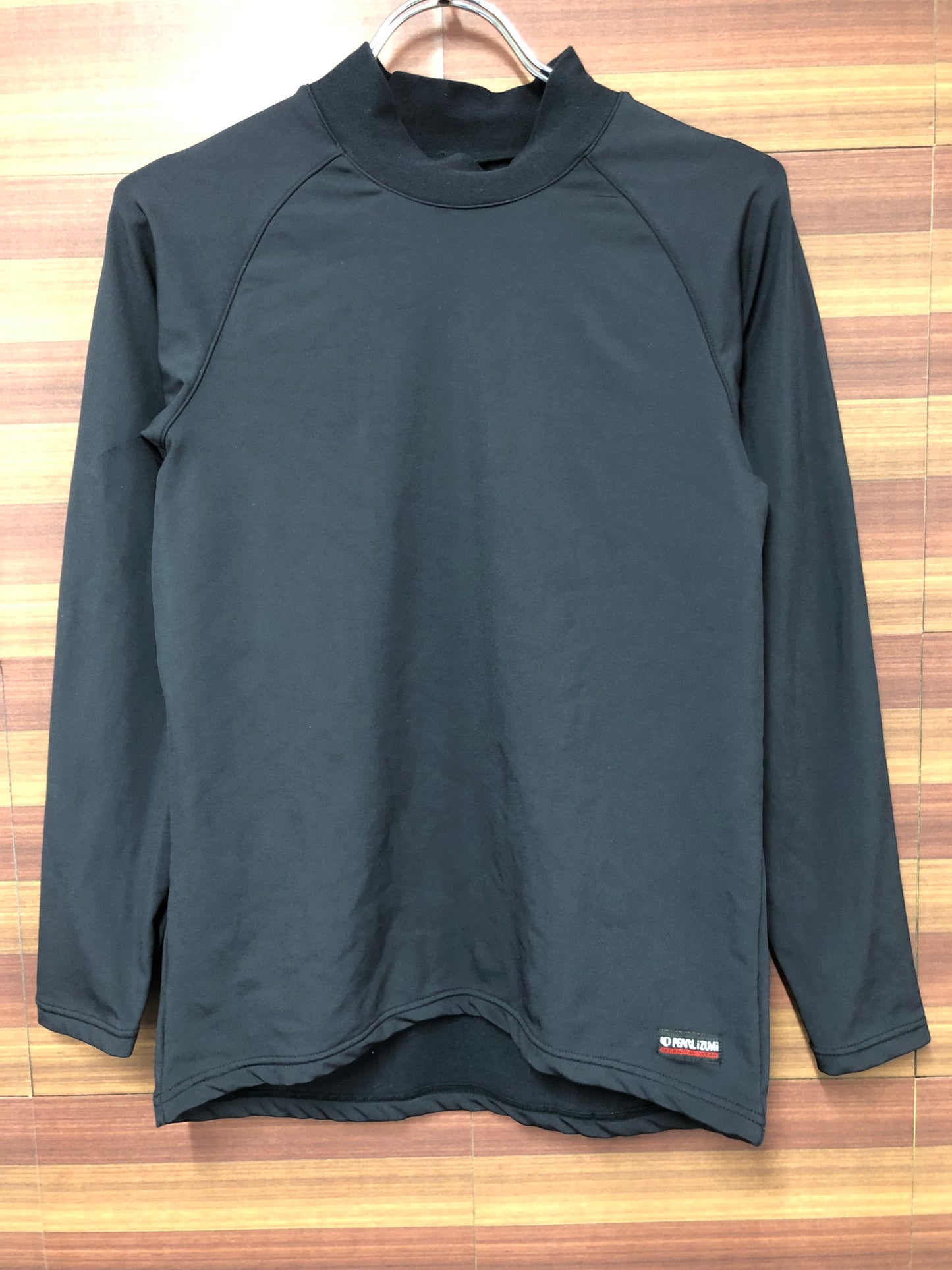 HB111 パールイズミ PEARL IZUMI 長袖 ウィンターベースレイヤー 黒 L 裏起毛 防風