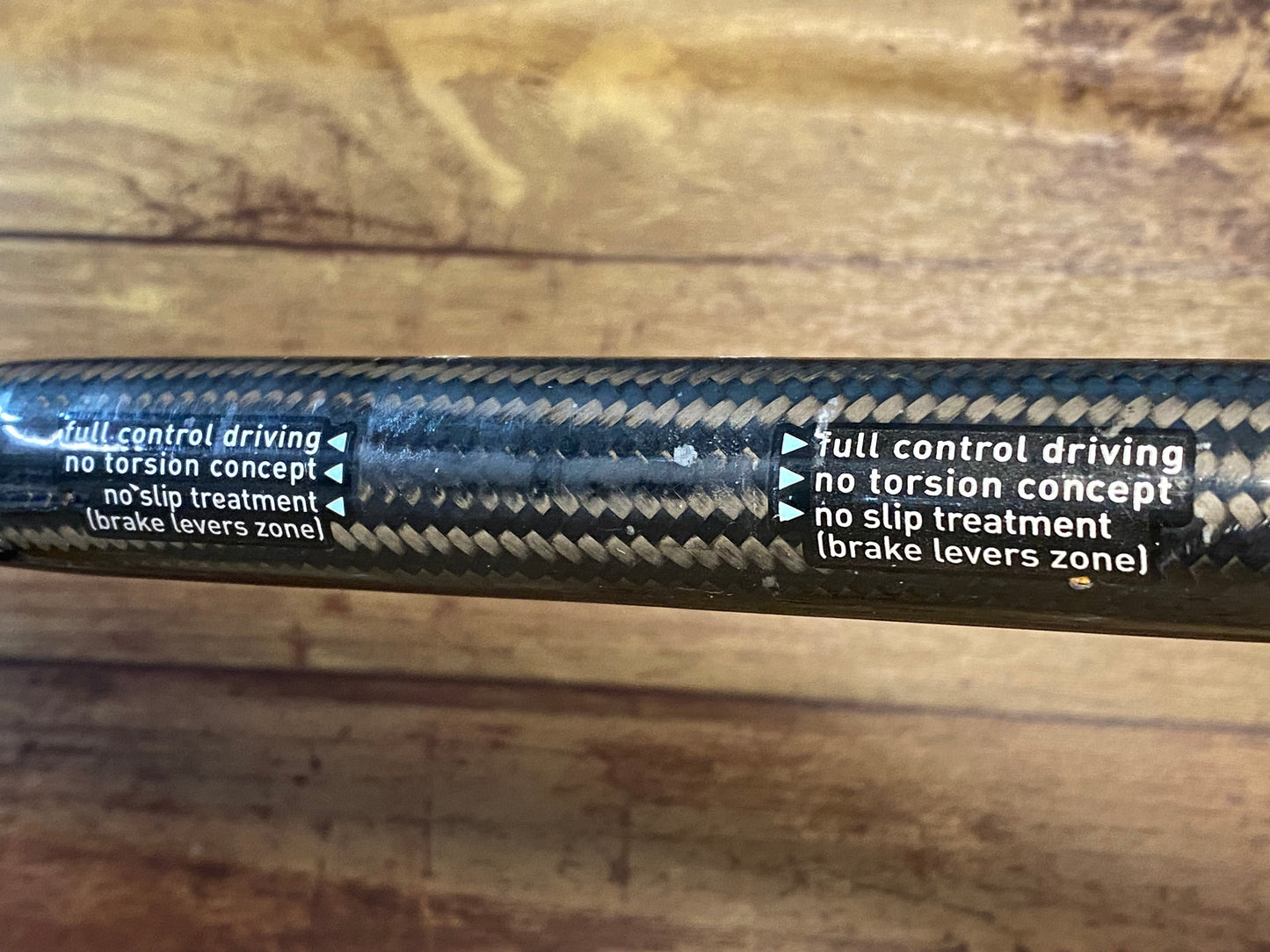 GY698 ITM UNIKA カーボン ドロップハンドル Φ25.8mm エンドC-C 420mm